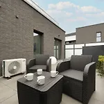Apartamento Gwiazdzista Elegant For 6 Guests With Balcony & Parking By Renters Breslavia