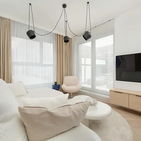 Appartamento Gwiazdzista Elegant For 6 Guests With Balcony & Parking By Renters *