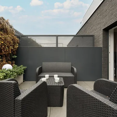 Gwiazdzista Elegant For 6 Guests With Balcony & Parking By Renters Apartmán *