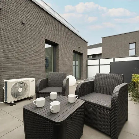 Apartmán Gwiazdzista Elegant For 6 Guests With Balcony & Parking By Renters Vratislav