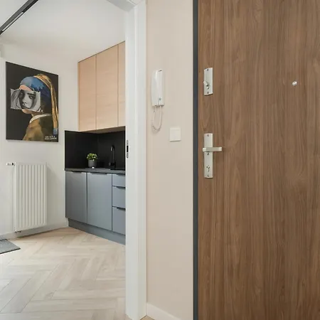 Apartmán Gwiazdzista Elegant For 6 Guests With Balcony & Parking By Renters Vratislav