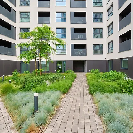 Gwiazdzista Elegant For 6 Guests With Balcony & Parking By Renters Wrocław