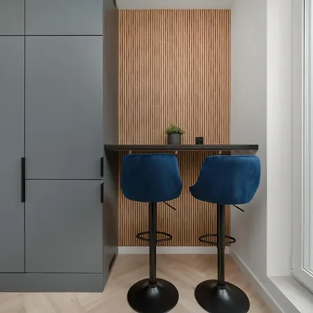 Apartmán Gwiazdzista Elegant For 6 Guests With Balcony & Parking By Renters