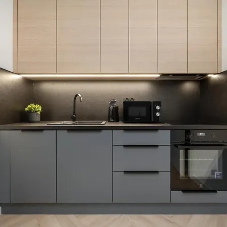 Gwiazdzista Elegant For 6 Guests With Balcony & Parking By Renters Apartmán *