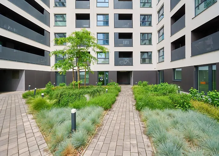 Gwiazdzista Elegant For 6 Guests With Balcony & Parking By Renters Wrocław