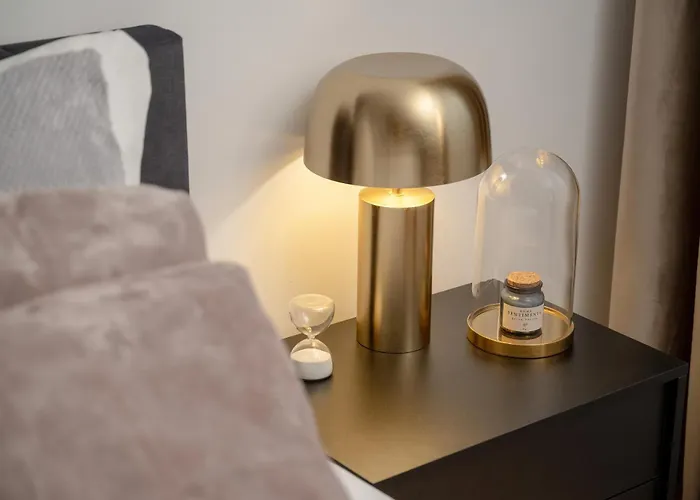 Gwiazdzista Elegant For 6 Guests With Balcony & Parking By Renters Apartman Wrocław